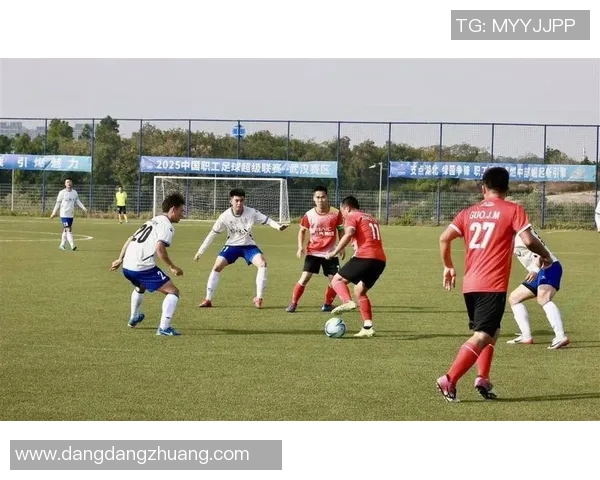 大学生足球联赛精彩纷呈展现青春活力与团队精神的竞技盛宴